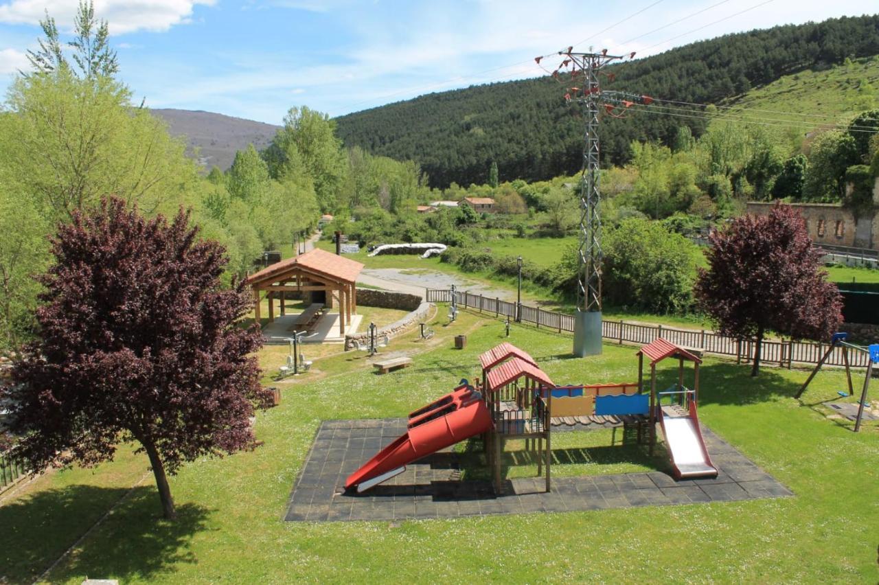 Hotel Cascadas De Puente Ra à Villoslada de Cameros Extérieur photo